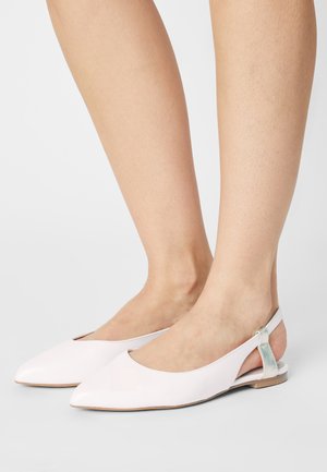 Ballerina med hælstøtte - white