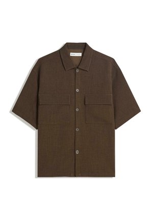 Brown short-sleeve shirt made of textured fabric featuring two chest pockets and a button-down front. Classic collar design.