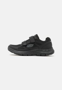 FLEX ADVANTAGE 4.0 - Trainers - black