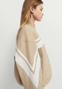 Mango Allvädersjacka - beige
