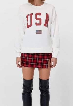 Collegepaita - white