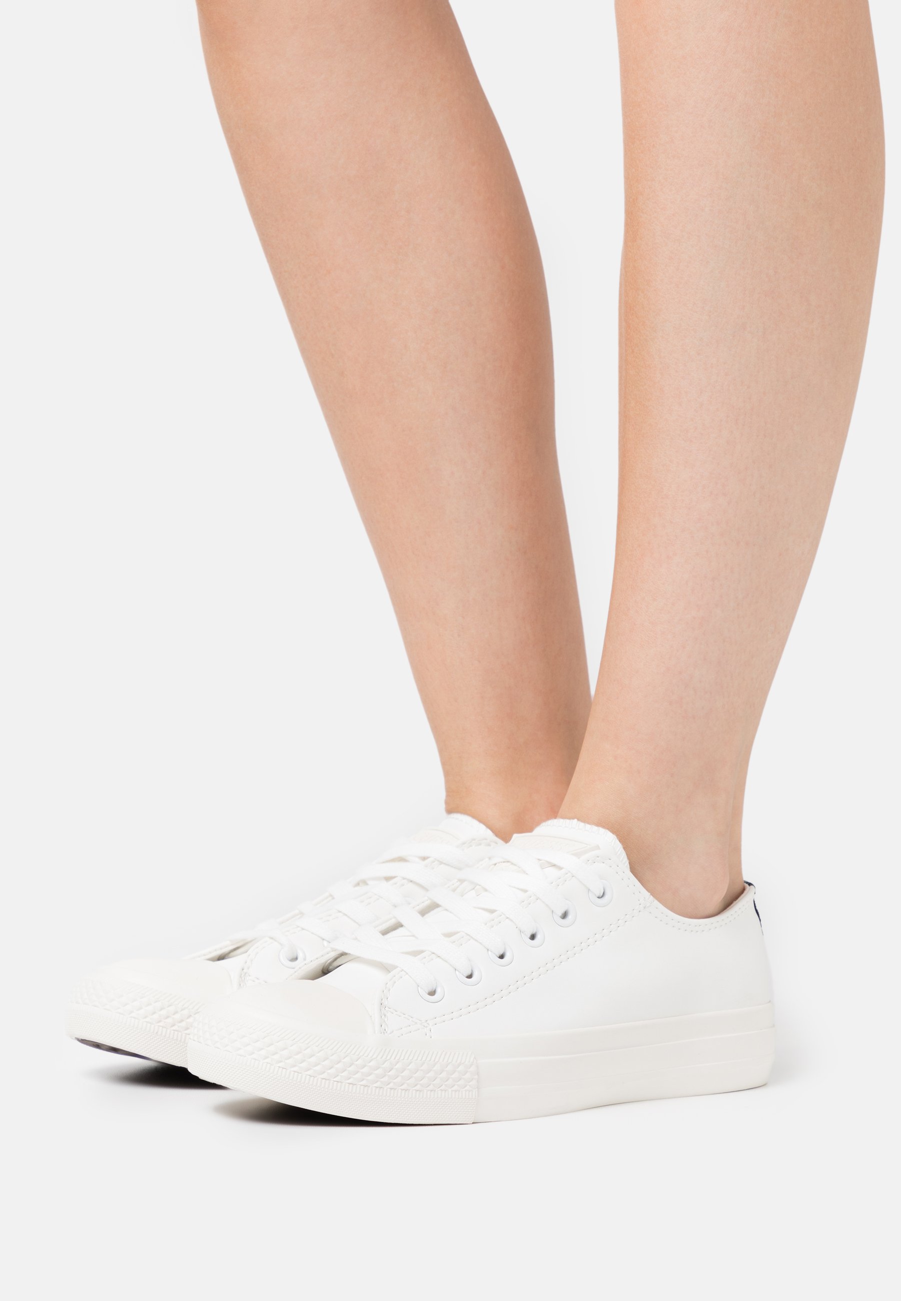 Guess NIKOLA - Sneakers laag - white/wit - Zalando.nl