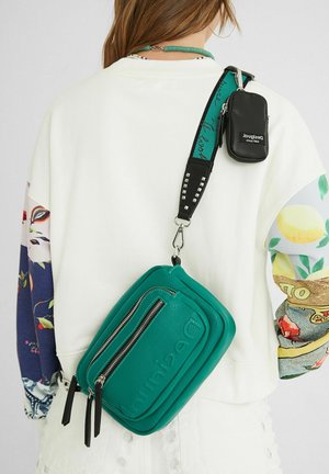 Desigual, Sac banane - green