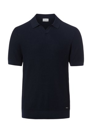 Dunkel marineblaues, strukturiertes Polohemd mit kurzen Ärmeln, weichem Kragen und gerippten Bündchen, mit kleinem Metall-Brand-Tag am Saum.