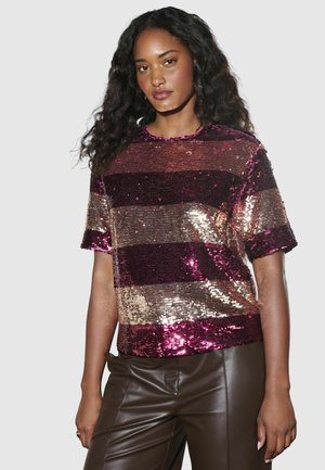 STRIPE SEQUIN BOXY CREW NECK - Pusero - berry red gold