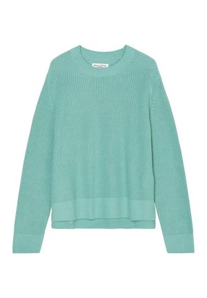 Helltürkis gestrickter Pullover mit langen Ärmeln, gerippten Bündchen, Saum und Rundhalsausschnitt, flach auf einem weißen Hintergrund liegend.