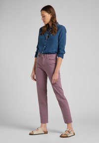 Lee CAROL - Jeans Straight Leg - Evergreen/grün