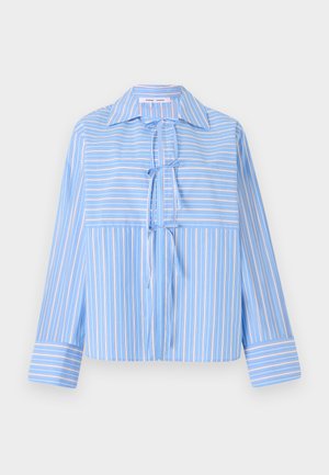 Blauw gestreepte blouse met een kraag, strikdetail aan de voorkant en lange mouwen. Kenmerkt zich door afwisselende lichte en donkere strepen in een gladde stof.