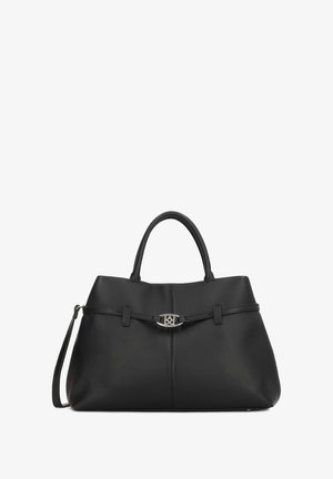 Černá kožená kabelka se strukturovaným designem, dvojitými uchy, odnímatelným ramenním popruhem a kovovým akcentem ve stříbrném tónu na přední straně.