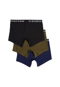 Tri pari bokseric v črni, olivno zeleni in navy modri barvi. Vsak nosi črn pas z belim napisom "G-STAR RAW".