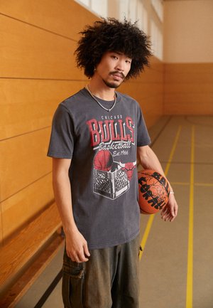 NBA CHICAGO BULLS TEE - Fanartikel - red