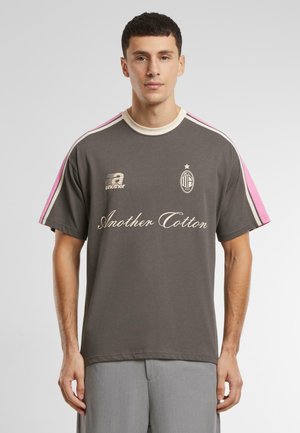Print T-shirt - black
