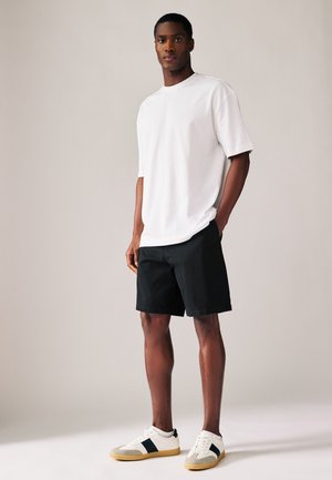 Next, REGULAR FIT STRETCH 2 PACK - Shorts - black navy
