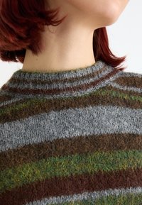 Aware VMNATHALIA HIGH NECK  - Pullover - nutria stripesmulti