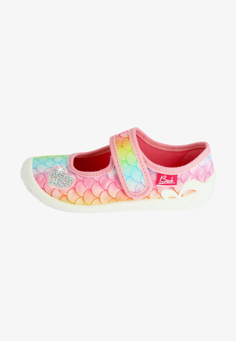 Leichter pinkfarbener Schuh mit Regenbogen-Schuppenmuster, schimmerndem Herz-Akzent und Klettverschluss. Verfügt über eine weiße Sohle und ein weiches Innenfutter.