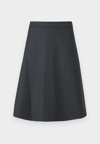 Egy térd fölé érő, bővülő szoknya sötétszürke anyagból, sima textúrával és letisztult, illeszkedő derékrésszel, látható minták vagy fémrészek nélkül.