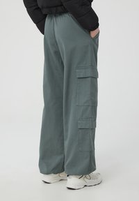 Terranova PARACHUTE  ciemnozielony