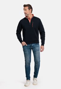 Baileys LANGE MOUW REGULAR FIT OPSTAANDE KRAAG EFFEN - Sweater - navy