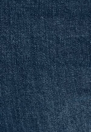 Tela de denim en azul oscuro, con un patrón de tejido en sarga clásico. Textura suave con sutiles variaciones en el tono.
