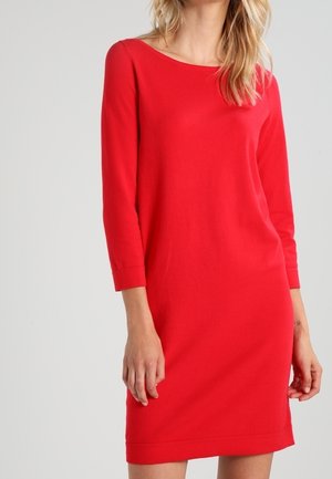 Robe pull - red