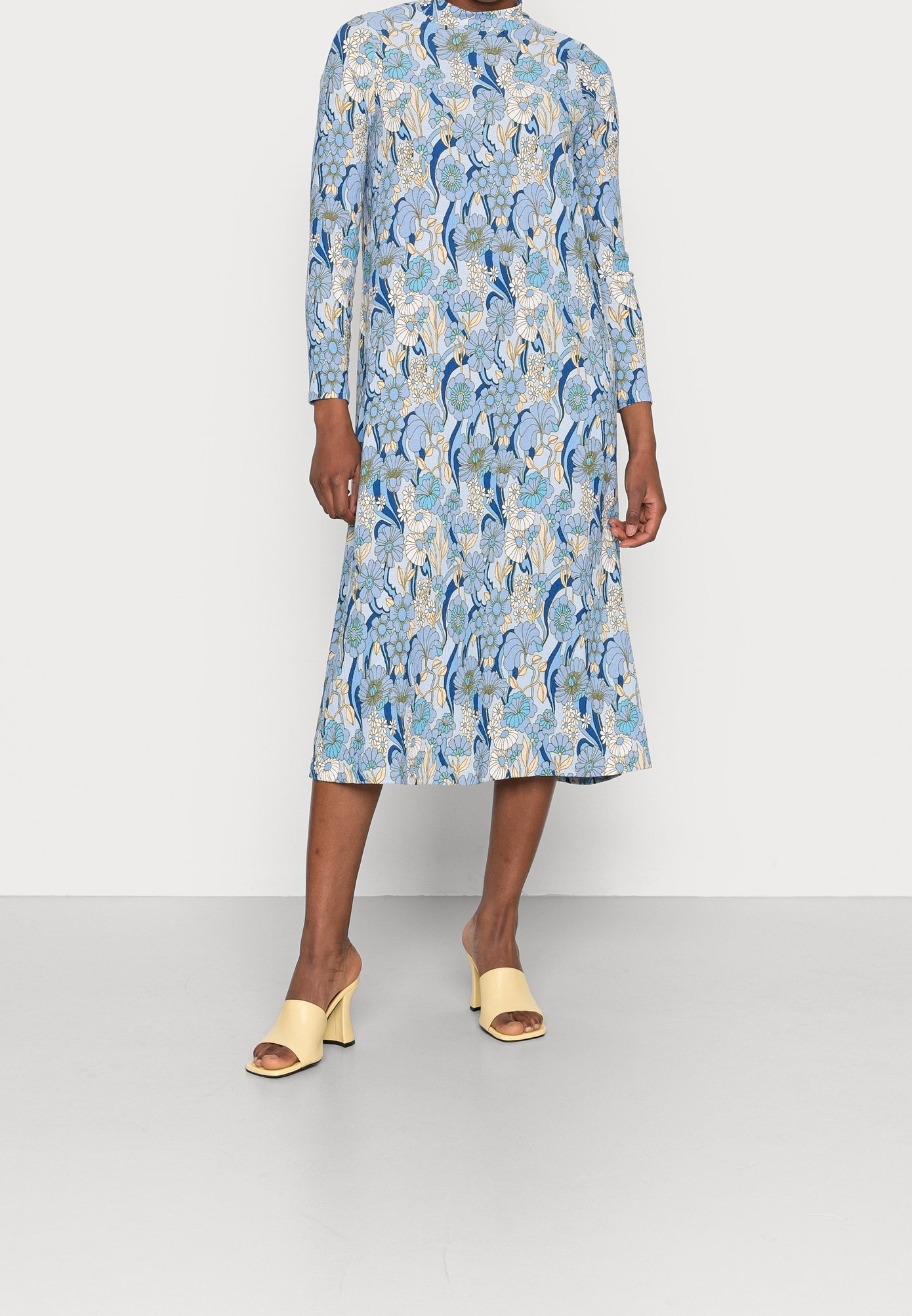 monki floral midi dress Midi Square Neck Slit Dress
