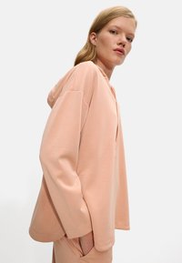 PARFOIS ONLINE EXCLUSIVE łososiowy