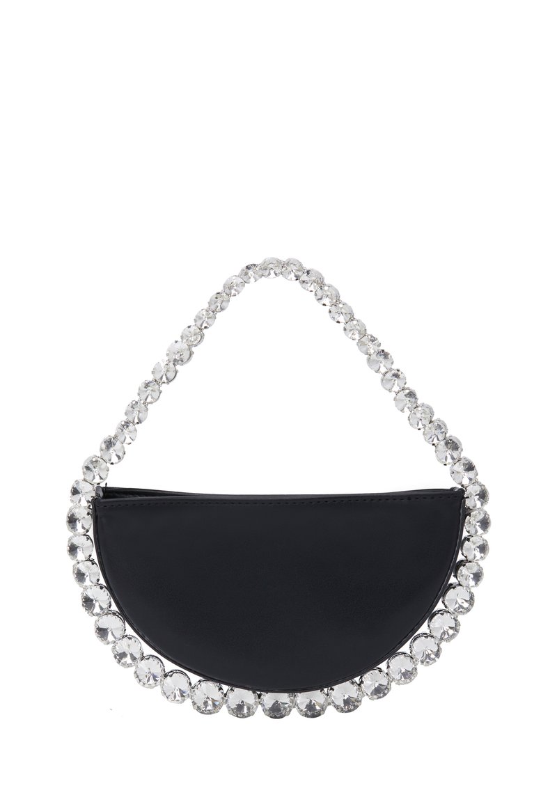 Fekete bőr félhold alakú clutch, kristályokkal díszített fogantyúval. Simább textúra, minimalista dizájn, és fényes díszítések a felső szélen.