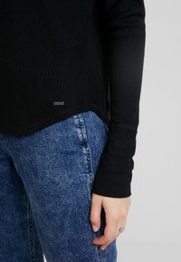 Hollister Co. Långärmad tröja - black