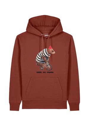Rostfarbener Hoodie mit einer Grafik eines Bären, der ein gestreiftes Hemd und einen roten Hut trägt und ein kleines Fahrrad fährt, Text lautet "Tour de Franz."