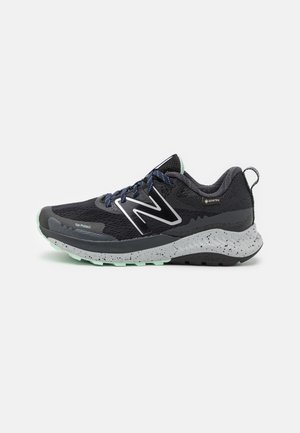 Zapatillas de trail running - black