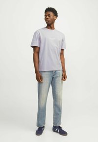 Jack & Jones JORVESTERBRO CREW NECK - Apdrukāts T-krekls - lavender frost