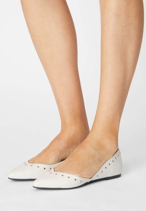 Even&Odd Ballerines - white