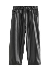 Sorte faux læderbukser med elastisk talje og sidelommer, cropped længde og lige pasform.