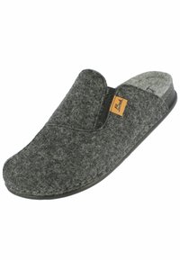 Grijze felt slipper met een gesloten neus en een open hiel ontwerp. Bevat een klein leren label en een zwarte rubberen zool met zichtbare stiksels.