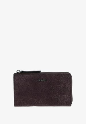 Portefeuille en cuir violet foncé à texture lisse, fermeture éclair et ferrures de marque. Forme rectangulaire compacte avec une légère brillance.