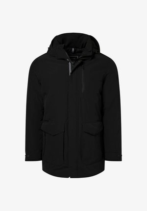 Schwarze wasserdichte Jacke mit Kapuze, mehreren Taschen, einer Reißverschlusstasche auf der Brust und einer glatten Textur. Sie verfügt über einen Reißverschluss vorne.