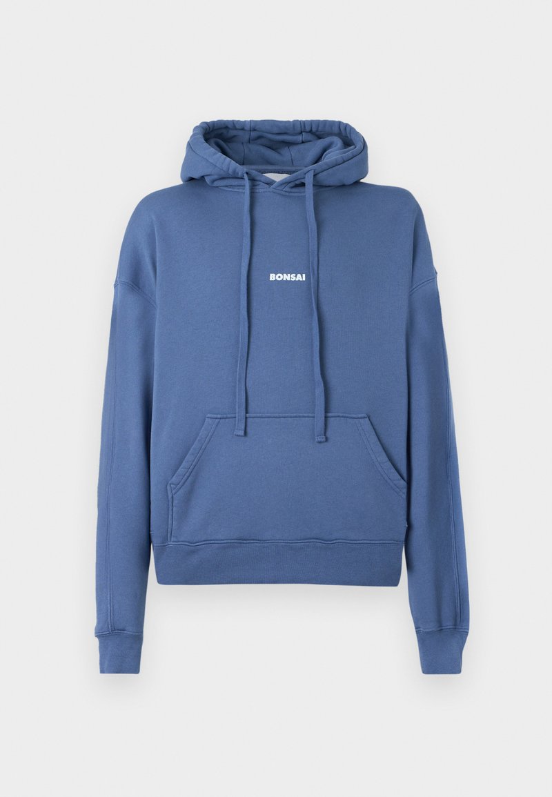 Sweat à capuche en coton bleu avec une poche avant, un cordon de serrage à la capuche et "BONSAI" brodé en blanc sur la poitrine. Texture douce, coupe décontractée.