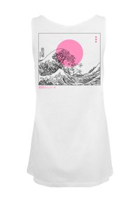 White tank top featuring a graphic design with waves, a large pink sun, and Japanese text in pink at the bottom.