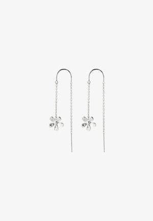 Fine sølvthreader-øreringe med tynde kæder og små blomsterformede vedhæng, der hænger i enden.