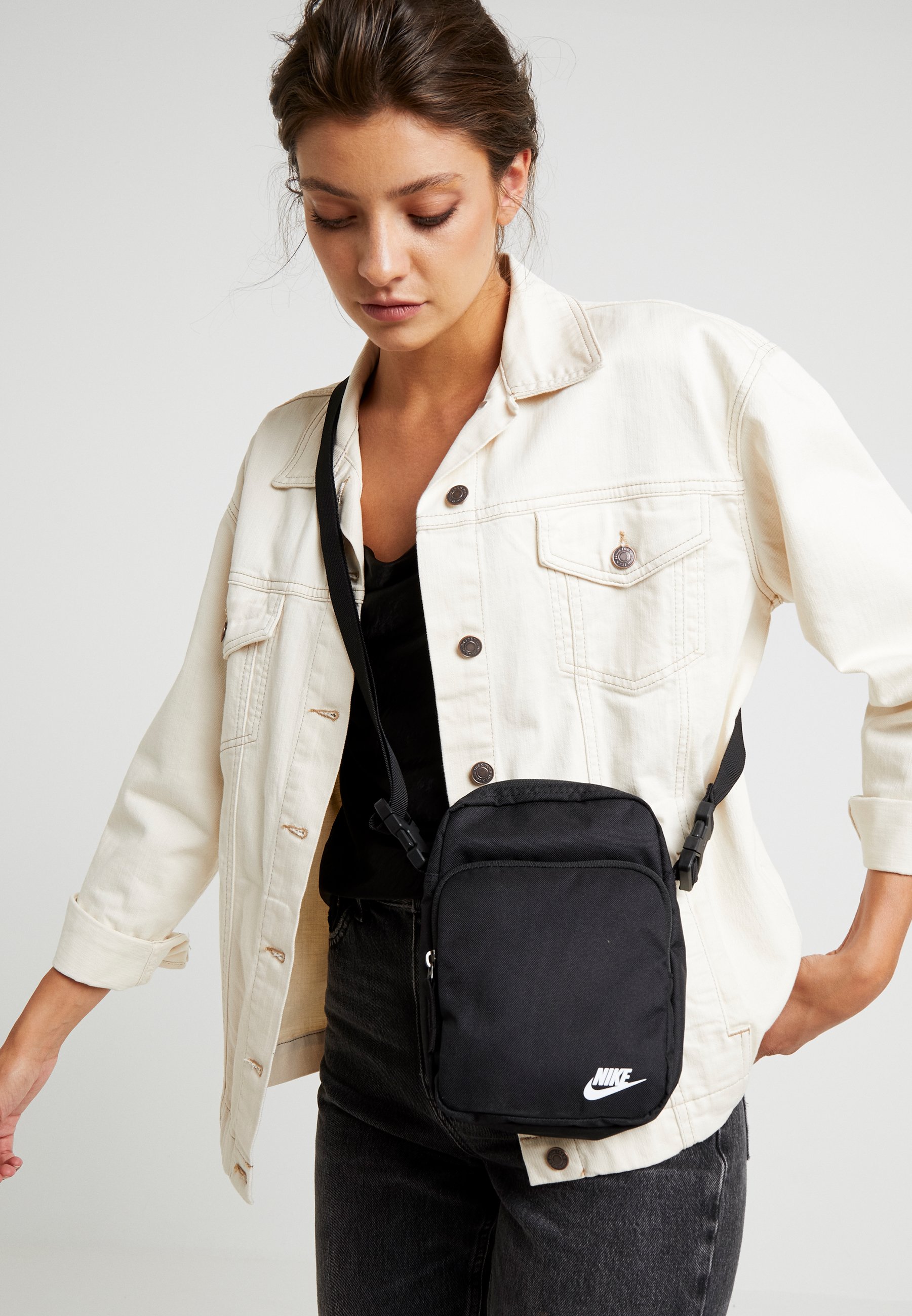 heritage unisex nike