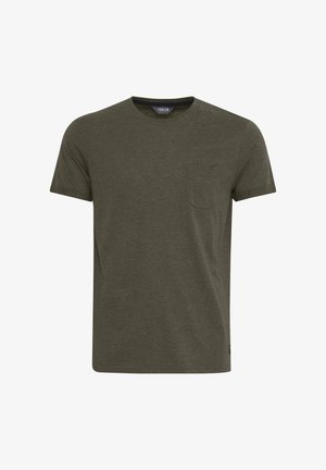 Olivgrünes Baumwoll-T-Shirt mit Rundhalsausschnitt, kurzen Ärmeln und einer Brusttasche. Weiche Textur und einfaches Design mit einem geraden Saum.