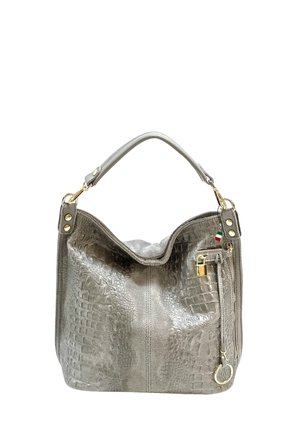 Grijze faux krokodillenleren handtas met een slouchy silhouet, gouden hardware accenten en een ritszak. Bevat een korte handgreep en afneembare charms.