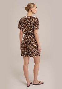 WE Fashion Kezeslábas - brown