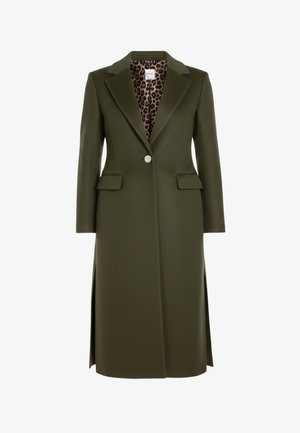 Olijfgroene jas met een gestructureerd ontwerp, lange mouwen, twee voorzakken, een enkele knoopsluiting en voering met luipaardprint.