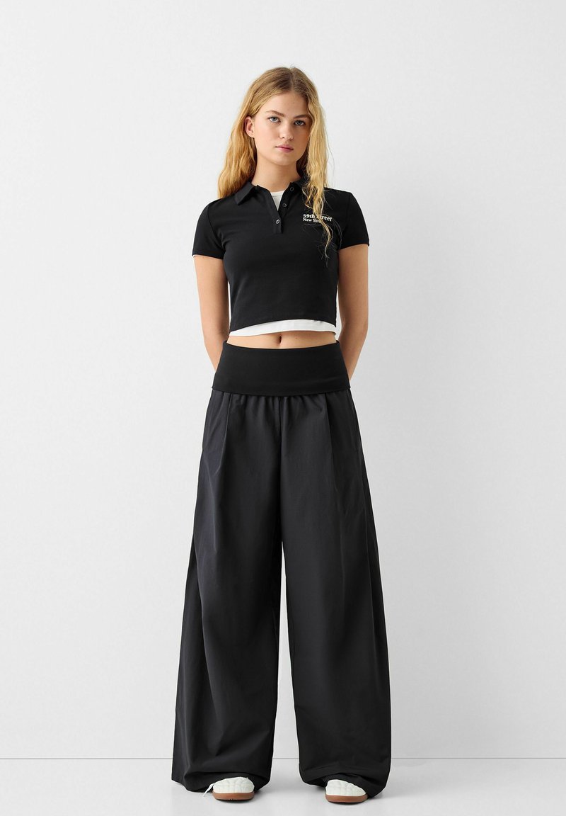 Bershka Broek zwart Bershka Broek zwart