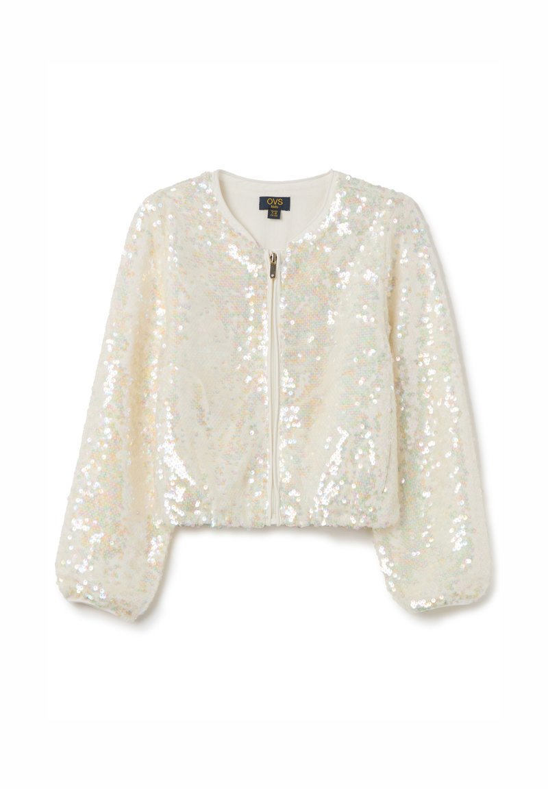 Giacca bomber bianca di paillettes tagliata, con scollatura rotonda e zip frontale. Presenta maniche lunghe arricciate e una fodera interna liscia.