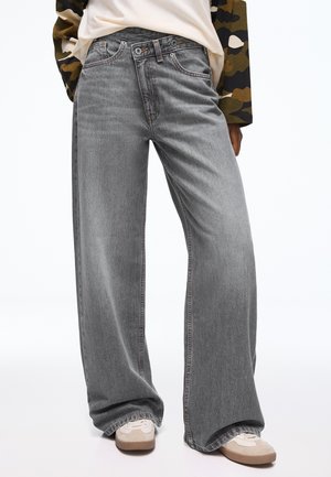 Bershka, DENIM WIDE CROSSED - Wide leg - grey