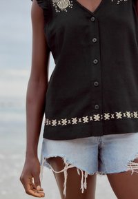 Next RUFFLE SLEEVE - REGULAR FIT - Blūze - black embroidery