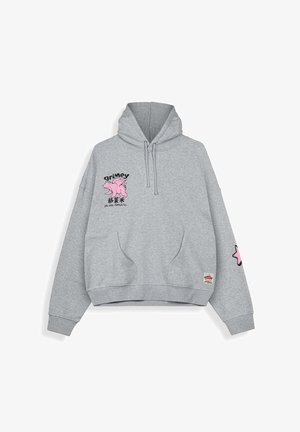 Szara bluza z kapturem z przednią kieszenią, różowym nadrukiem różowego skrzydlatego świniaka, czarnym napisem na piersi oraz różową gwiazdą na prawym rękawie.