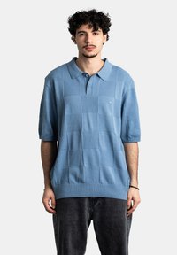 CHECKER - Polotričko - frosted blue